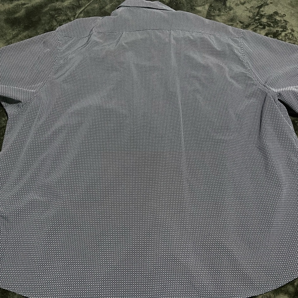 Men's Black Patterned Shirt - Picture 2 of 3